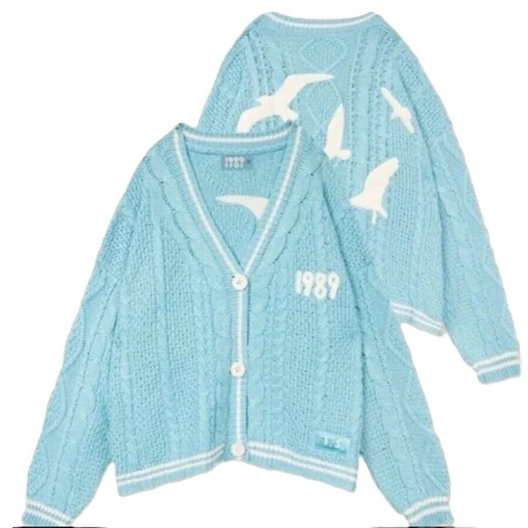 NWT - Taylor Swift 1989 (Taylor’s Version) Cardigan, , Light Blue – Size M/L - Picture 4 of 14